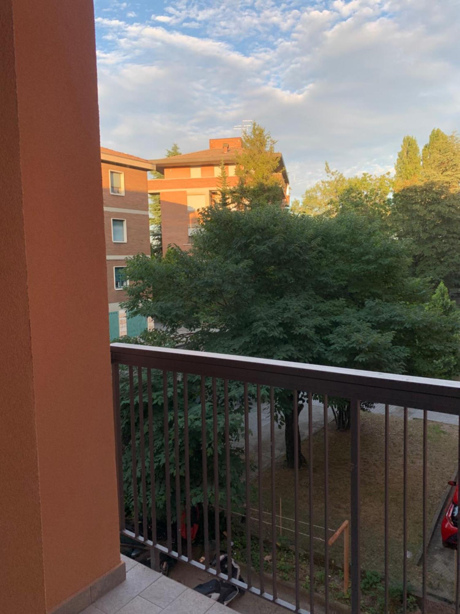 Comfortable Apartament 2 Bedroom Suitable 2-5 Pax Болонья Екстер'єр фото