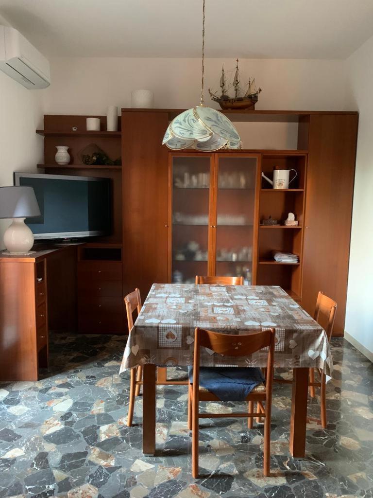 Comfortable Apartament 2 Bedroom Suitable 2-5 Pax Болонья Екстер'єр фото